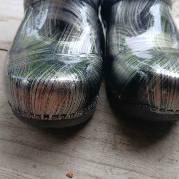 Women’s Dansko Size 40 Clogs.,Sz 9 USA Black/Gray. - Picture 2 of 7